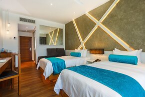 Camelot Beach Hotel
