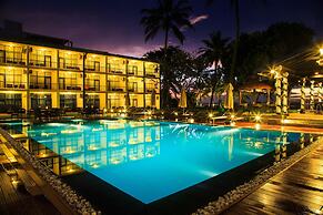 Camelot Beach Hotel