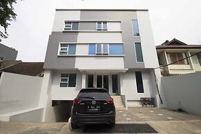 RedDoorz Plus @ Setiabudi Tengah