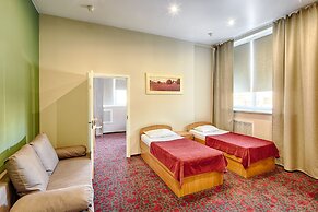 Voyage Hotel