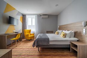 Voyage Hotel