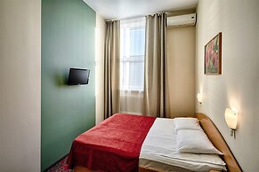Voyage Hotel
