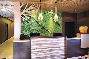 Voyage Hotel