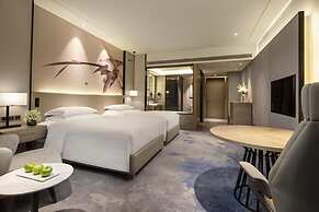 DoubleTree by Hilton Hotel Shenzhen Longhua