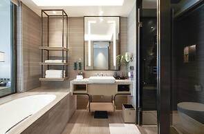 DoubleTree by Hilton Hotel Shenzhen Longhua