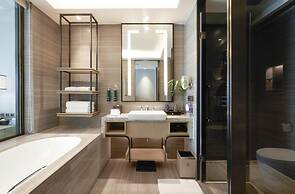 DoubleTree by Hilton Hotel Shenzhen Longhua