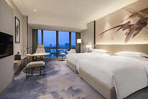 DoubleTree by Hilton Hotel Shenzhen Longhua