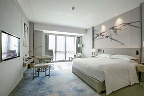 DoubleTree by Hilton Hotel Shenzhen Longhua