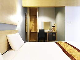 NH Elegant Hotel