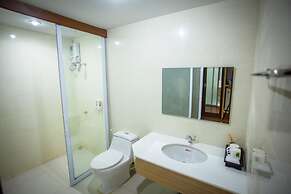 NH Elegant Hotel