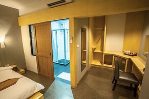 NH Elegant Hotel