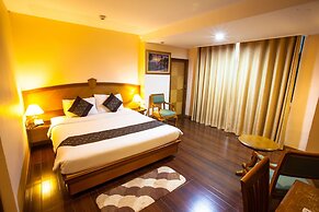 NH Elegant Hotel