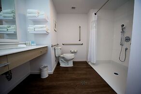 Hampton Inn & Suites by Hilton Truro