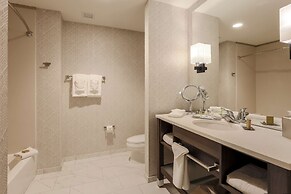 DoubleTree by Hilton Evansville