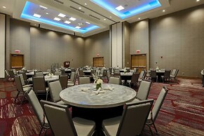 DoubleTree by Hilton Evansville