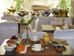 Belle Helene Hotel