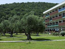 Belle Helene Hotel