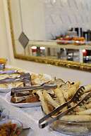 Elan Hotel