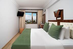Elan Hotel