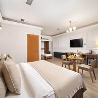 Elan Hotel