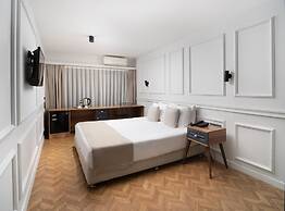 Elan Hotel