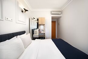 Elan Hotel