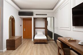 Elan Hotel