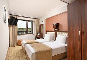 Elan Hotel