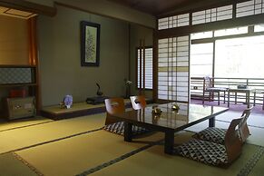 Kobayashiya
