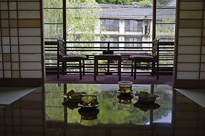 Kobayashiya