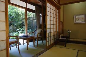 Kobayashiya
