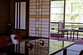 Kobayashiya