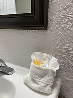 Auberge Shores Inn & Hotel