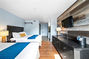 Auberge Shores Inn & Hotel