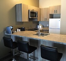 Super 8 by Wyndham Mont Laurier