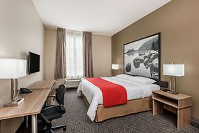 Super 8 by Wyndham Mont Laurier