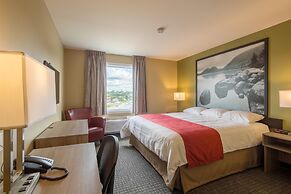 Super 8 by Wyndham Mont Laurier