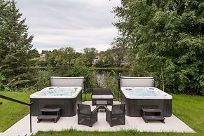 Super 8 by Wyndham Mont Laurier