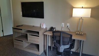 Super 8 by Wyndham Mont Laurier