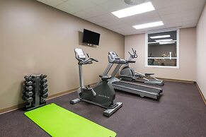 Super 8 by Wyndham Mont Laurier