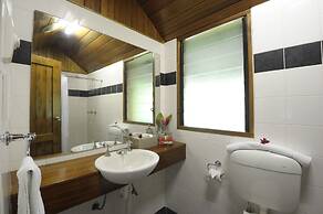 Kokopo Beach Bungalow Resort