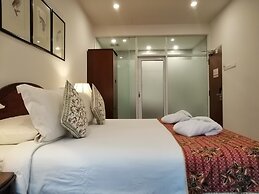 Heeren Straits Hotel
