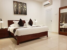 Heeren Straits Hotel
