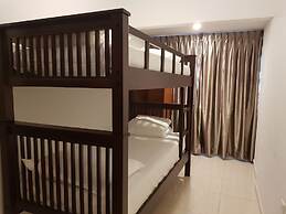 Heeren Straits Hotel