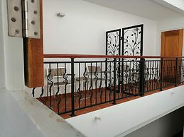 Heeren Straits Hotel