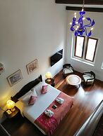 Heeren Straits Hotel