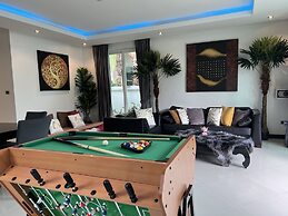 Colibri Pool Villa Pattaya