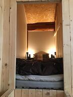 No Track - Hostel