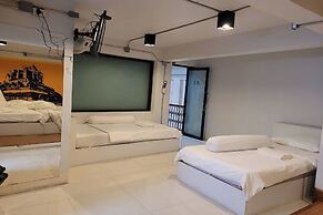 ASAYA House