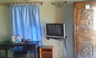 Maya Guest Inn